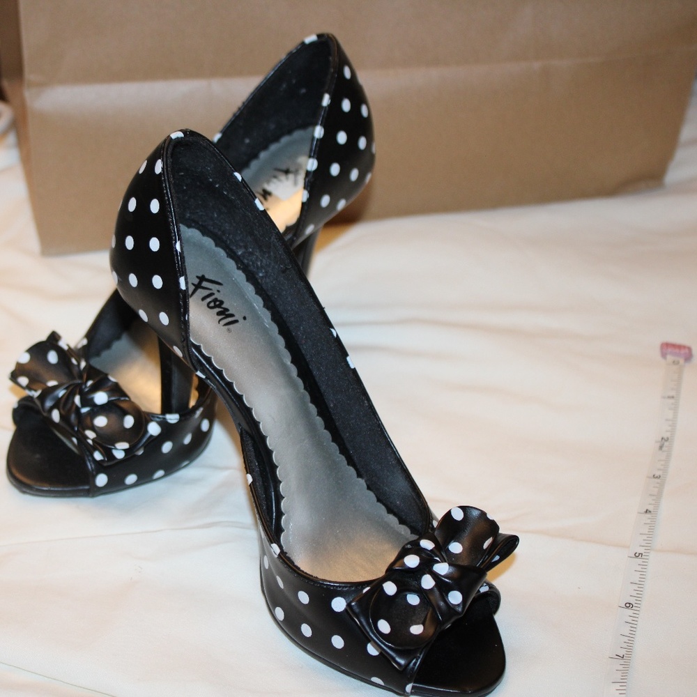 Polkadot peep toe heels